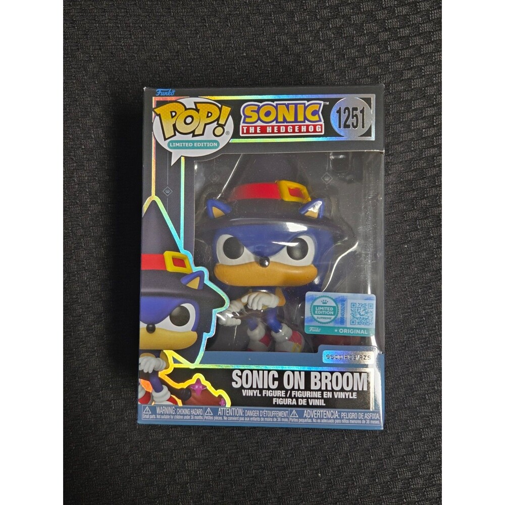 Funko Pop! Supreme Le: Sonic the Hedgehog - Sonic on Broom - IN HAND